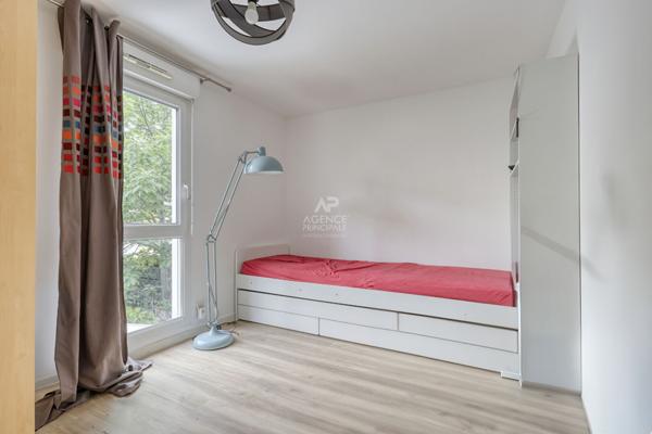 Maison Nanterre proche place de la Boule 6 pièces 130 m2 €735 000 ** - Référence 15194