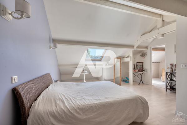 Maison Rueil Malmaison 8 pièce(s) 176 m2 €1 049 000 ** - Référence 19624