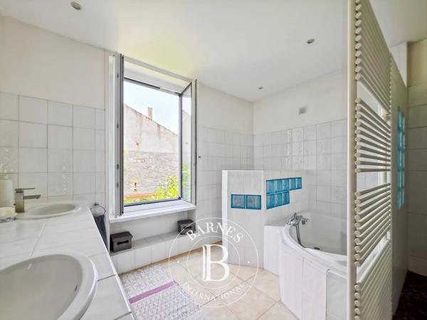 Vic-le-Comte, Maison 5 Chambres -  180 m² à vendre