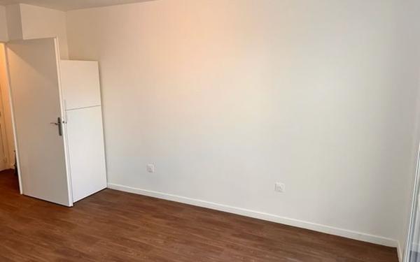 Appartement à louer    1 pièce •  Rosny-sous-Bois