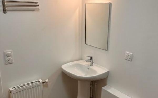 Appartement à louer    1 pièce •  Rosny-sous-Bois