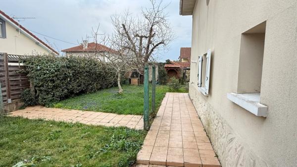 Exclusivité Capifrance Maison avec trois chambres quartier des castors, arsenal, Tarbes, Aureilhan.