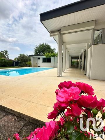 Maison à vendre 8 pièces 252 m² Saint-Jean-d'Illac