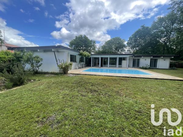 Maison à vendre 8 pièces 252 m² Saint-Jean-d'Illac