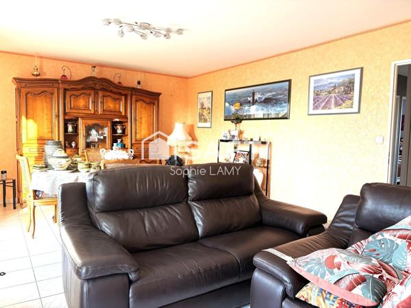 appartement dernier étage avec terrasse 19 m2