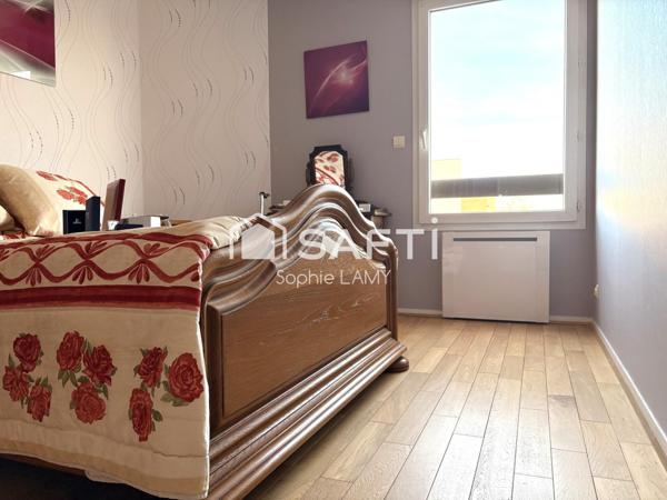 appartement dernier étage avec terrasse 19 m2