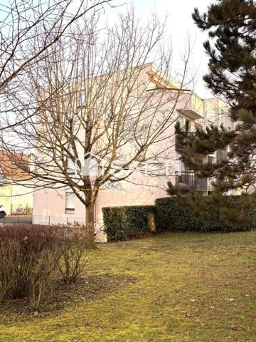 appartement dernier étage avec terrasse 19 m2