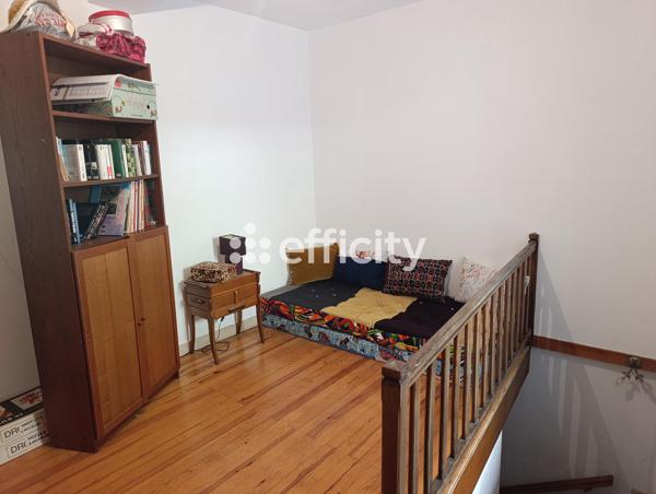 Maison
         5 pièces
        - 100 m² 199 000 € *