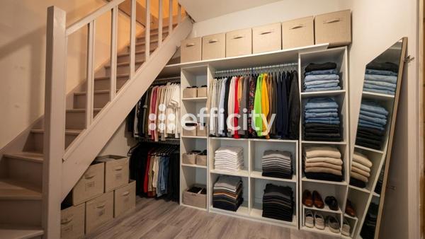 Maison
         5 pièces
        - 100 m² 199 000 € *