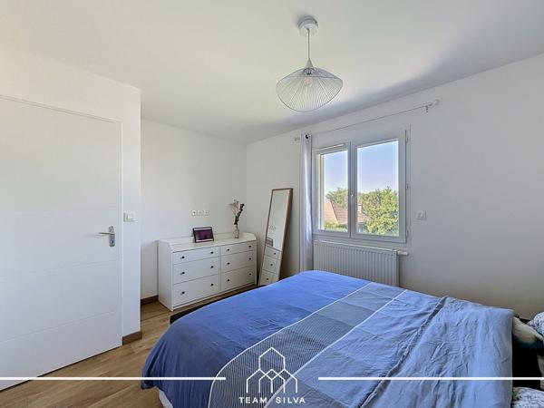 Maison
         4 pièces
        - 105 m² Exclusivité 369 900 € *