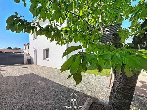 Maison
         4 pièces
        - 105 m² Exclusivité 369 900 € *