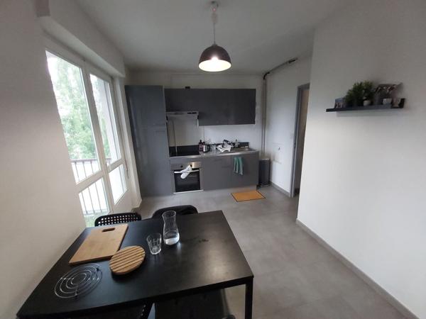 Bel appartement F2 à Illzach avec deux balcons (68110)