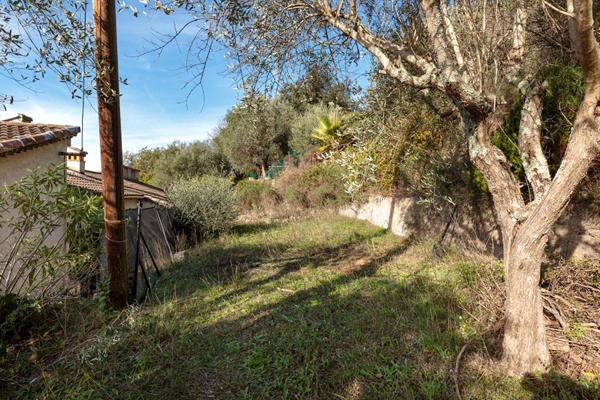 Charmante maison Bagnols En Foret avec une superbe vue