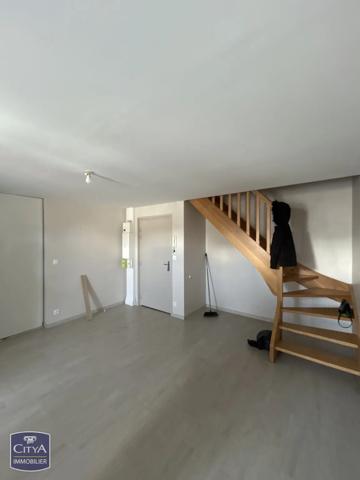 Immeuble à vendre 140m² Saint-Maixent-l'École (79400)