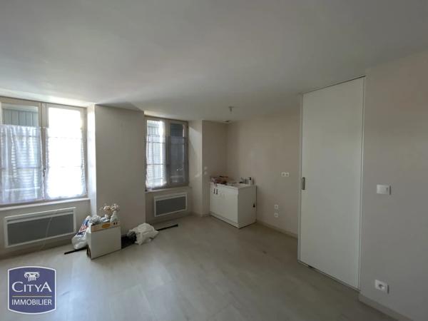 Immeuble à vendre 140m² Saint-Maixent-l'École (79400)
