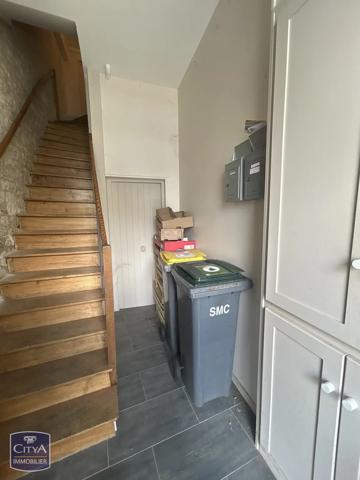 Immeuble à vendre 140m² Saint-Maixent-l'École (79400)