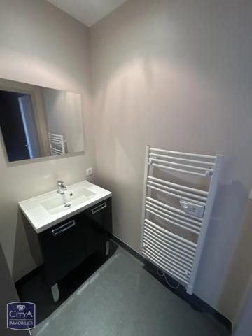 Immeuble à vendre 140m² Saint-Maixent-l'École (79400)