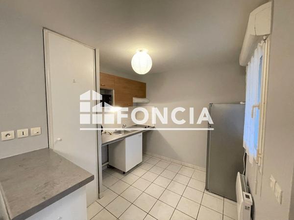 Location Appartement meublé 2 pièces 44.6 m² - 54 RUE DE COQUARD Villeneuve Sur Lot 47300