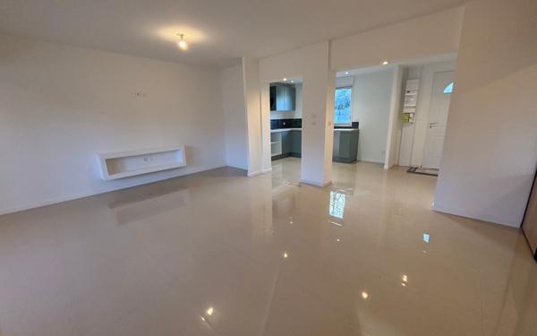 Maison à louer    3 pièces • 76,71 m2 Rocquancourt