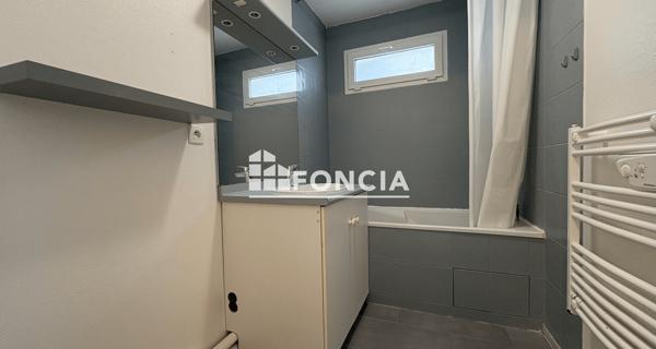 Location Appartement 3 pièces 60.11 m² - La Rochelle 17000