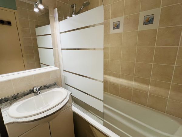 Brem-sur-Mer (85470) Maison dans résidence avec piscine