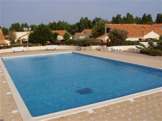 Brem-sur-Mer (85470) Maison dans résidence avec piscine