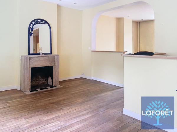 Location local commercial Étampes - 64 m² - 1 500 €/mois