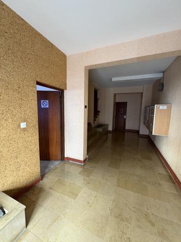 Marseille (13005) Local commercial - 340m2 - 6 Stationnements - Marseille 5ème - TIMONE