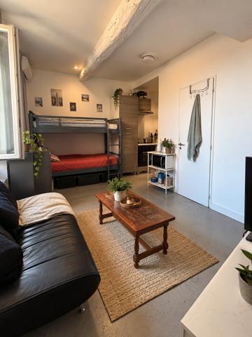 À VENDRE – T2 LOUÉ ET CLIMATISE – 1er ETAGE