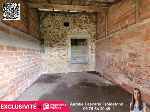 * EXCLUSIVITE * ARNAC - POMPADOUR (19230) : Grange en pierre à rénover en Maison - ENV. 140m² - terrain de 388m2 - 49 990