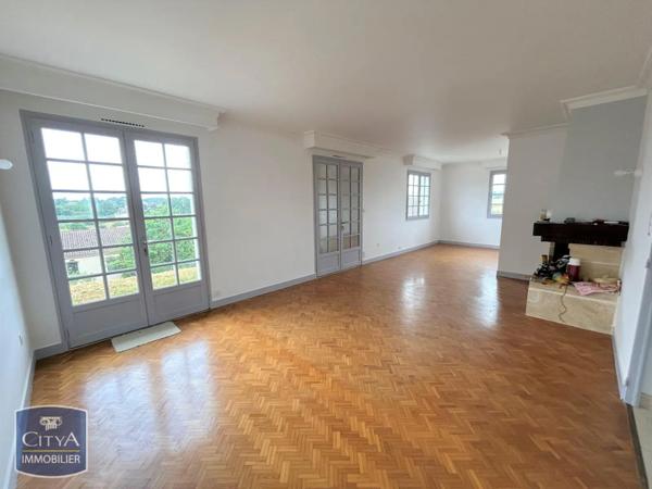 Maison à louer 4 pièces 115.99m²
