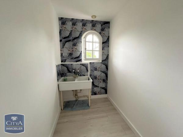 Maison à louer 4 pièces 115.99m²