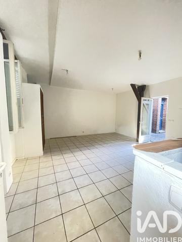 Immeuble à vendre 101 m² Sens