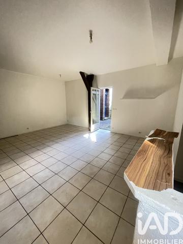 Immeuble à vendre 101 m² Sens