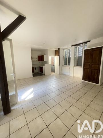 Immeuble à vendre 101 m² Sens