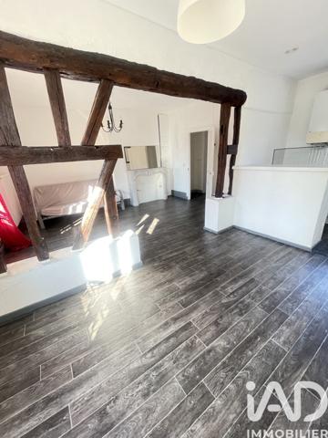 Immeuble à vendre 101 m² Sens