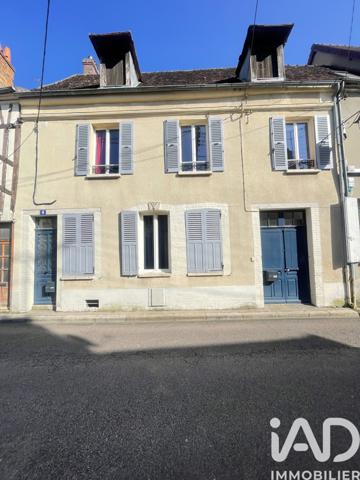 Immeuble à vendre 101 m² Sens