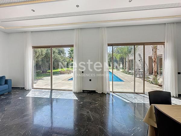 A vendre Villa sans VNA à Marrakech 420 m2 sur un terrain de 2500m2
