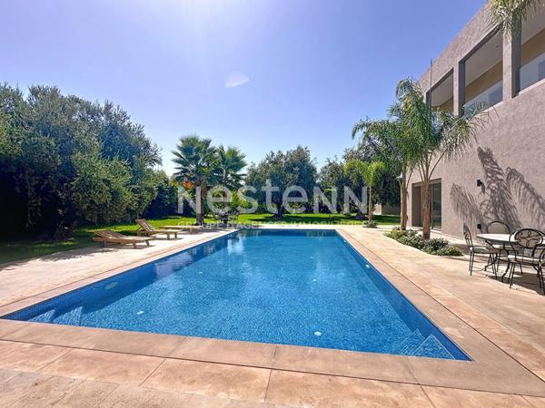 A vendre Villa sans VNA à Marrakech 420 m2 sur un terrain de 2500m2