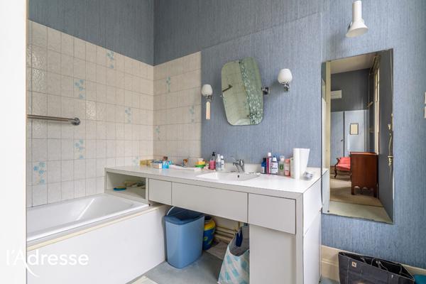 BORDEAUX JARDIN PUBLIC - Magnifique maison pierre avec garage et extérieurs.