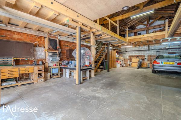 BORDEAUX JARDIN PUBLIC - Magnifique maison pierre avec garage et extérieurs.