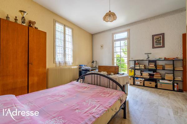 BORDEAUX JARDIN PUBLIC - Magnifique maison pierre avec garage et extérieurs.