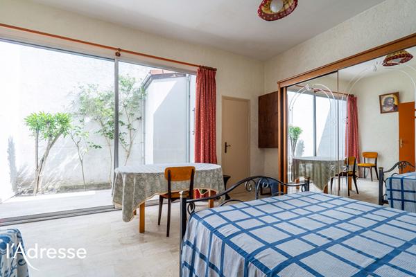 BORDEAUX JARDIN PUBLIC - Magnifique maison pierre avec garage et extérieurs.