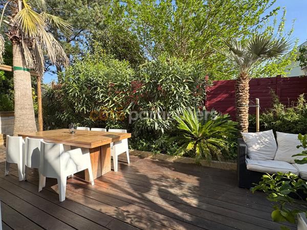 Vente
                Appartement55,53 m² - 2 Pièces -
                    ROYAN (17200)