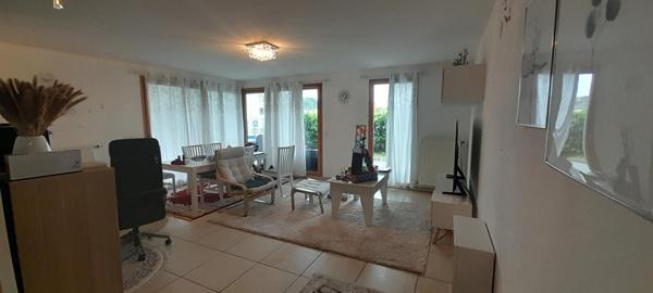 superbe appartement type 4 avec immense jardin privatif