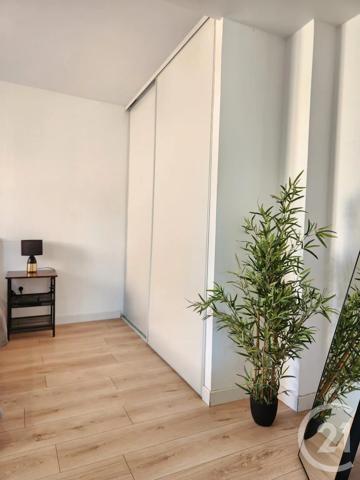 Maison à vendre  8 pièces - 154 m 2   IRIGNY  - 69