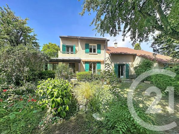 Maison à vendre  8 pièces - 154 m 2   IRIGNY  - 69