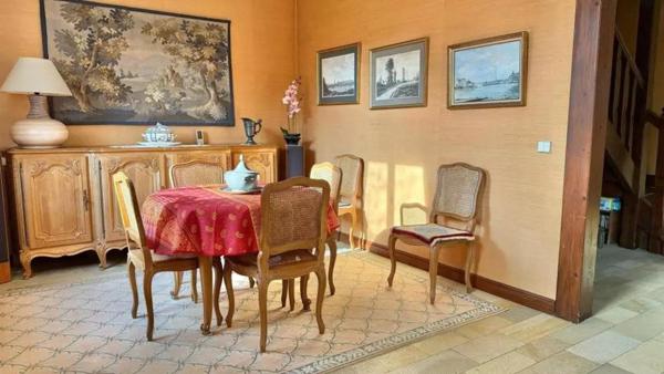 Belle maison traditionnelle secteur central