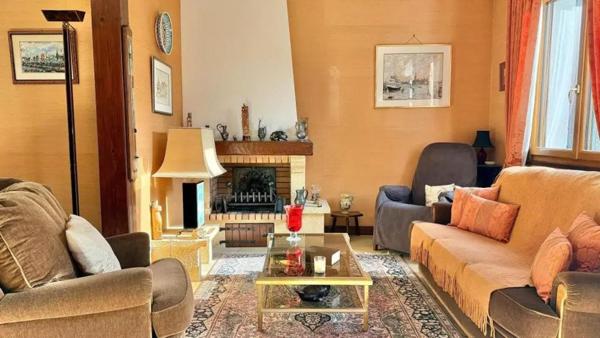 Belle maison traditionnelle secteur central