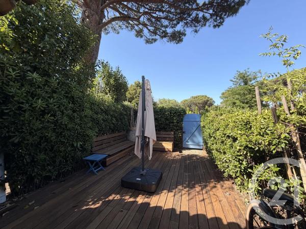 Maison à vendre  3 pièces - 57,95 m 2   ST TROPEZ  - 83
